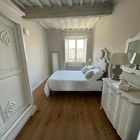 Daire Alberto E Costanza