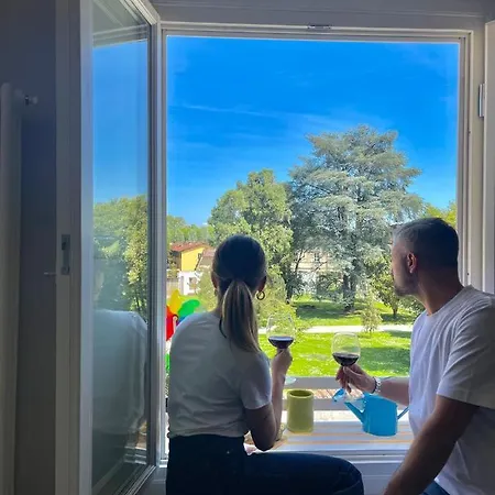 Alberto E Costanza Apartment *