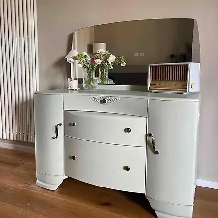 Daire Alberto E Costanza *